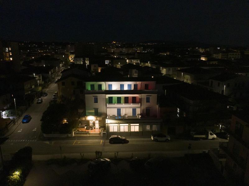 Hotel Villa Dei Gerani Rosignano Solvay Eksteriør bilde