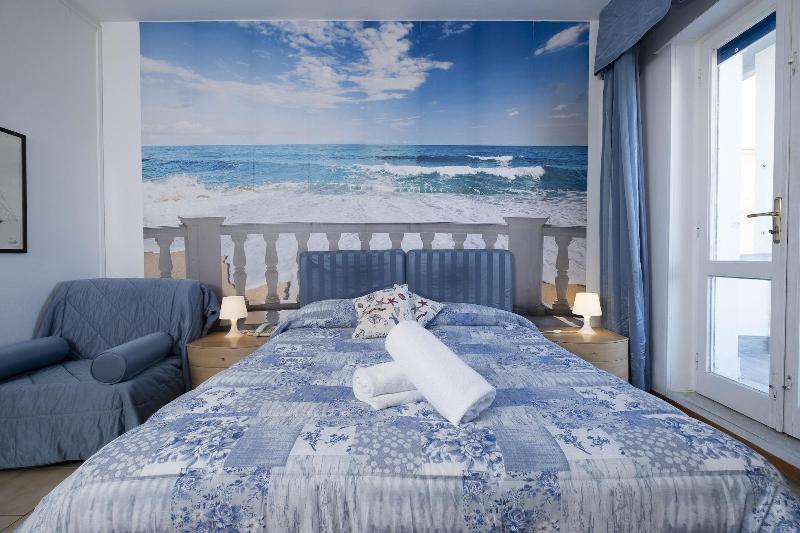 Hotel Villa Dei Gerani Rosignano Solvay Eksteriør bilde