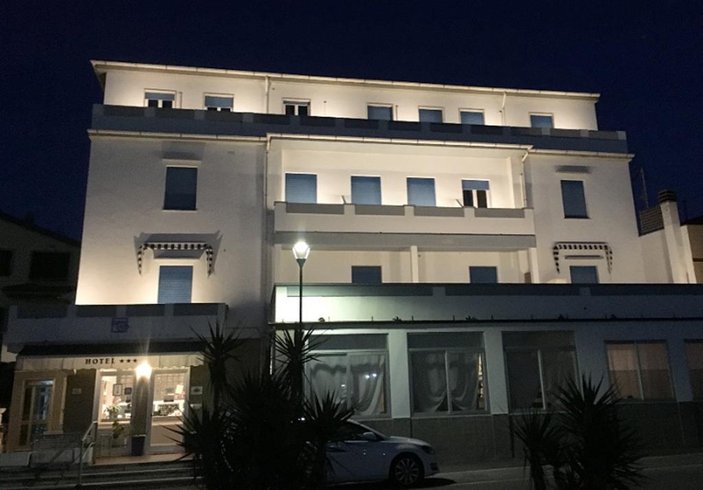 Hotel Villa Dei Gerani Rosignano Solvay Eksteriør bilde